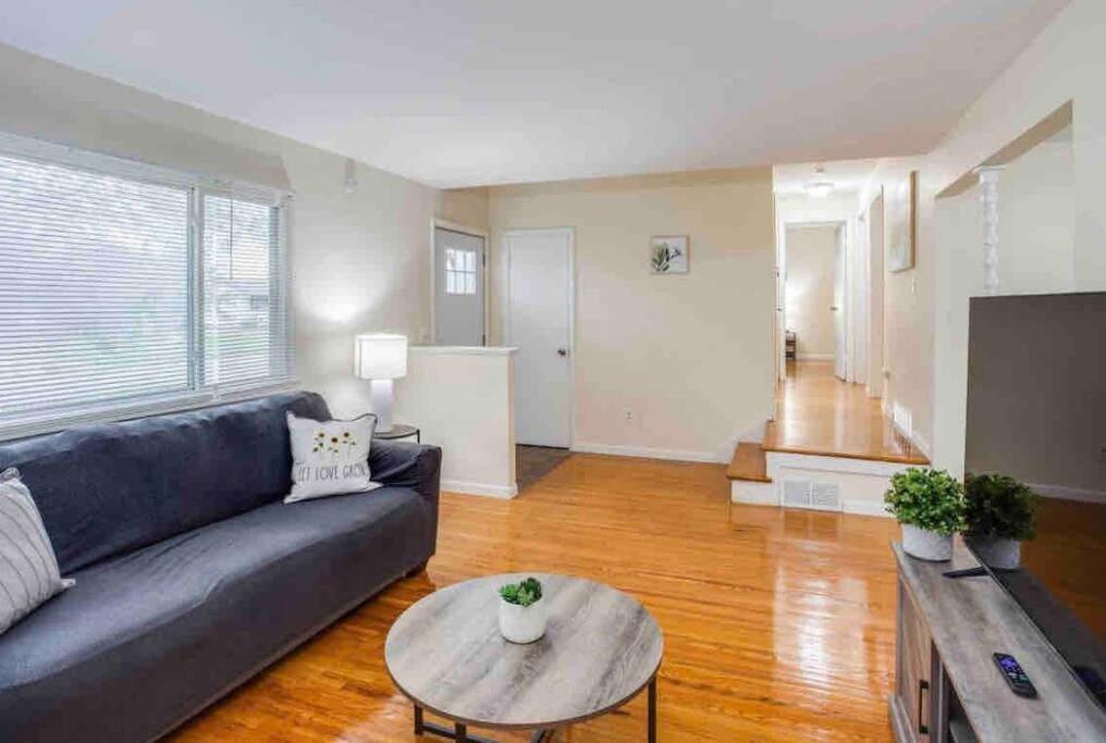 Apartmán Amazing Ranch Mins Away From Airprt/Rit/Dwtn/Uofr Rochester Exteriér fotografie
